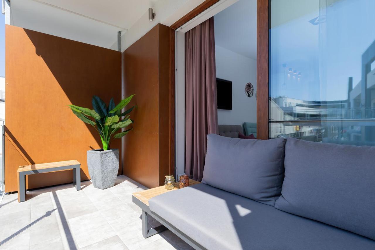 Gold Flamingo Apartament By Noclegi Renters Miedzyzdroje Bagian luar foto